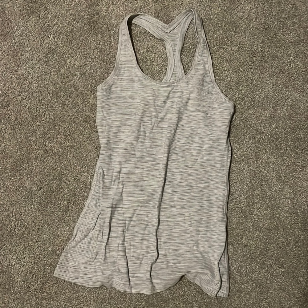 Lululemon tank